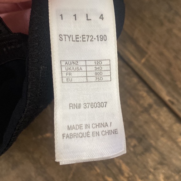 Like new! Black push up bra - Picture 5 of 5